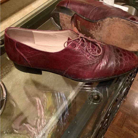 Men's Burgundy Leather Dress Shoes - Picture 4 of 6